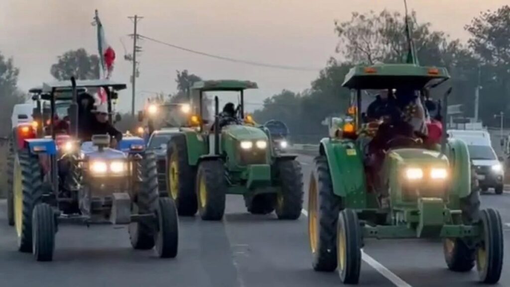 img_3835-1024x576 Caravana de tractores avanza hacia CDMX para protestar en San Lázaro contra Ley de Aguas