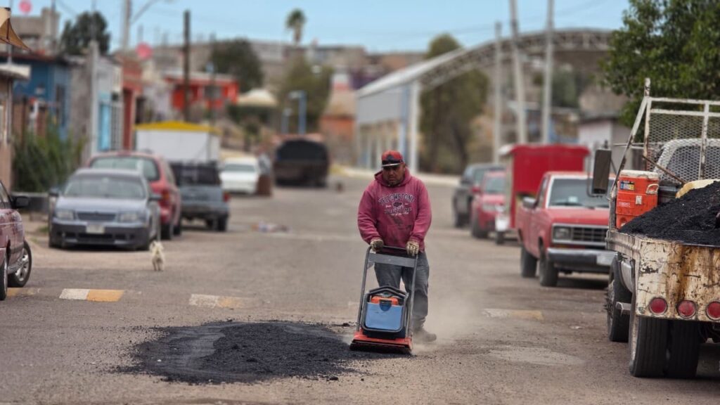 774a8c36-aec5-4bc3-b863-cedf84fe5184-1024x576 Municipio refuerza cuadrillas de bacheo, continúan atendiendo reportes ciudadanos