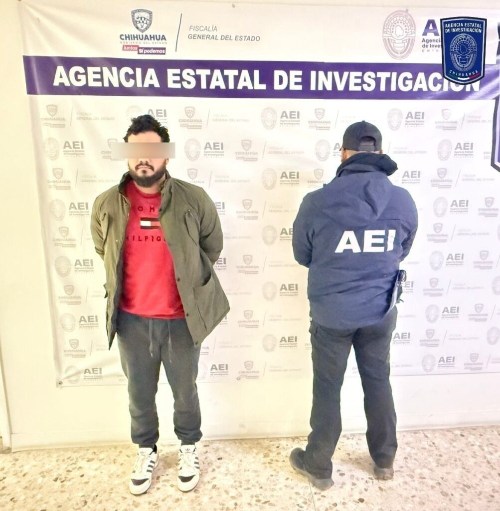 9d32496b-9bbf-460d-9ecb-5a2fff0b43aa-1003x1024 Detenido con armas, droga y explosivos durante cateo en Madera