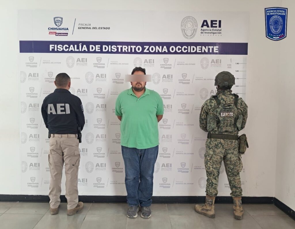 cb8f5710-5eb6-47df-b740-24989266028b-1024x794 Detenido en flagrancia en posesión de vehículo con reporte de robo